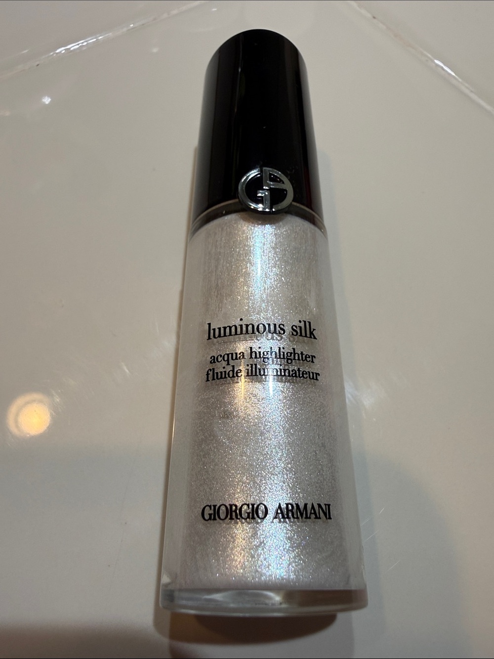 Giorgio Armani Luminous Silk Acqua Highlighter – Iridescent White and Silver